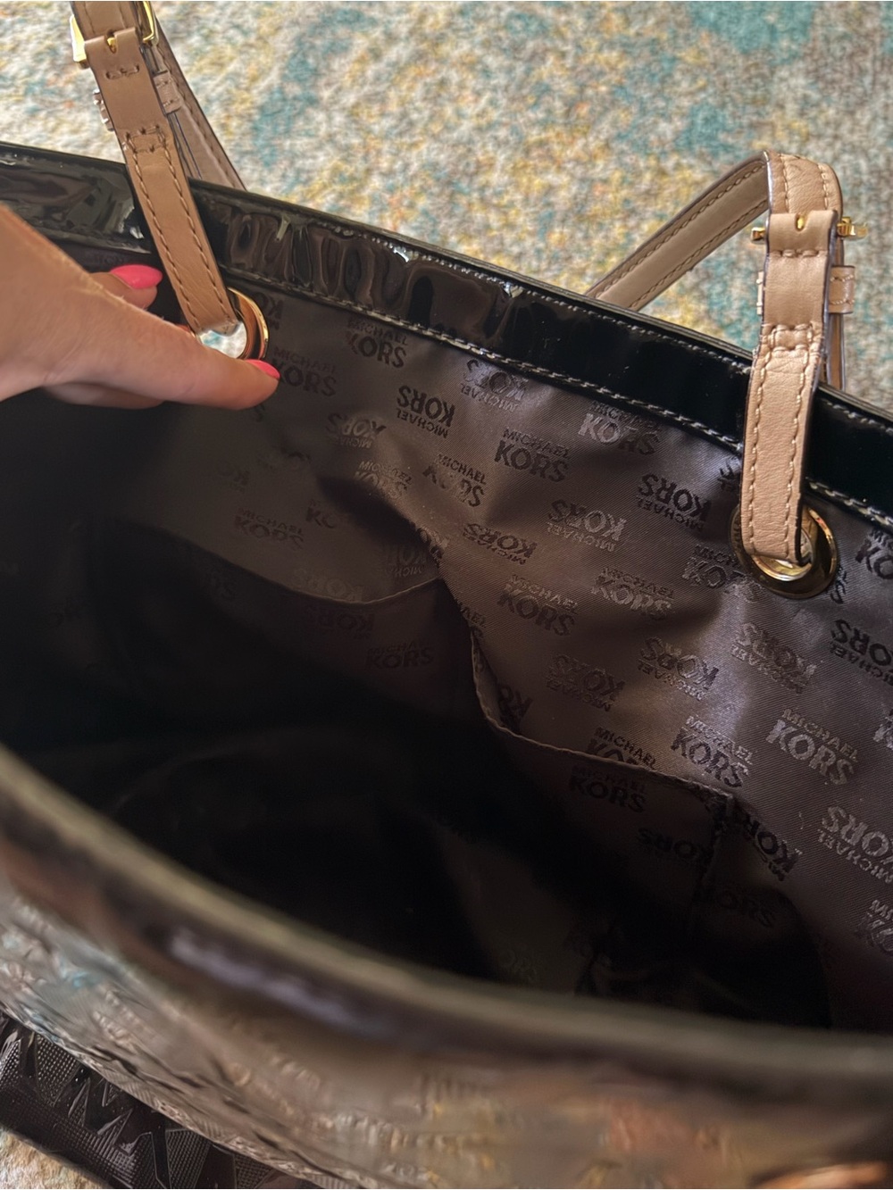 Michael Kors Jet Set Signature Patent Leather Tote - Picture 8 of 8